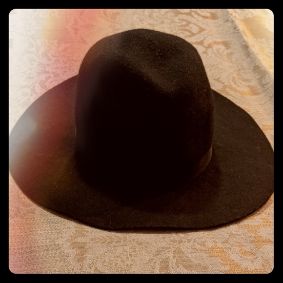 Accessories - Wool Hat